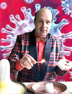 Robert Mingau in einem Showmaster-Kostüm bei der Vorführung eines Experiments, als Kulisse dient ein Coronavirus in Großaufnahme